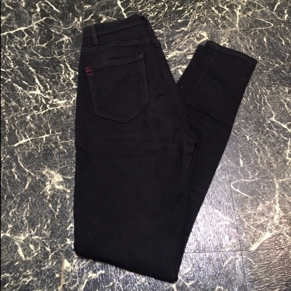 BDG Super High Rise Ankle Jean